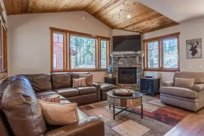 Image de Grayfox #4 3 Bedroom 3 Bathroom Sleeps 8 Walk to Village Gondola