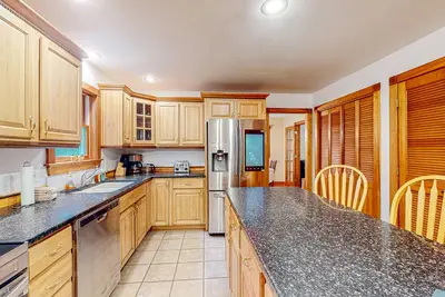 Image de Dog-friendly rural home near beach with firepit, porches, grill, & pellet stove