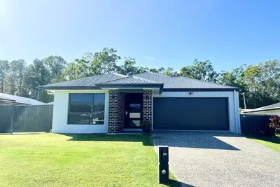Image de 4 Bedroom Modern Home