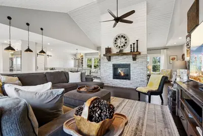 Image de Panoramic Valley and Vineyard Views, Newly Renovated, Pet Friendly, Hot Tub, Games, Walk to Wineries