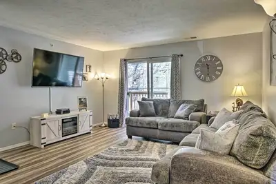 Spring Break Condo! - Pool - Close to Silver Dollar City & Branson Strip