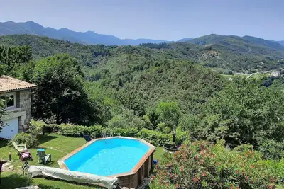 Image de Vue imprenable, piscine privée, à proximité de sentiers de randonnées, au calme