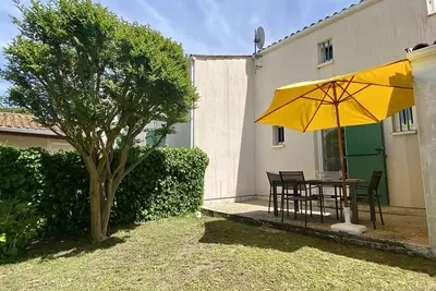 Image de Maison Familiale à 100m de la Plage – Terrasse, Jardin, 6 Couchages, Parking Gratuit