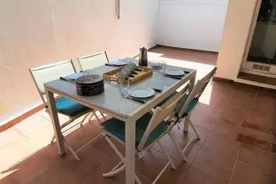 Appartement à côté de la plage avec terrasse, 3 chambres, Wi-Fi, idéal familles - Llançà, Costa Brava