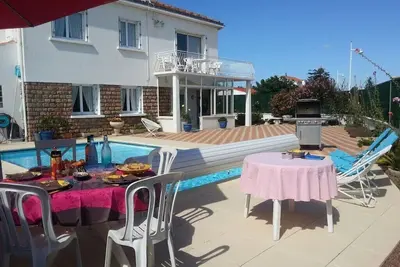 Image de Villa Climatisée, Piscine Privée à la Faute sur mer à 500m Centre Ville/Plages