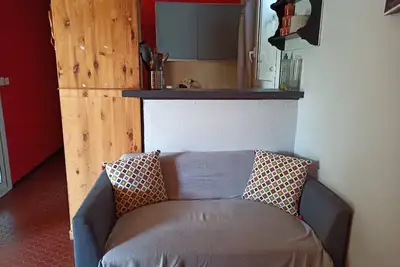 Image de À 10 minutes de la plage, petite maison au calme avec patio