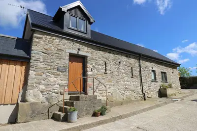 Image de Cattle Tree Cottage, pet friendly, with hot tub in Cardigan