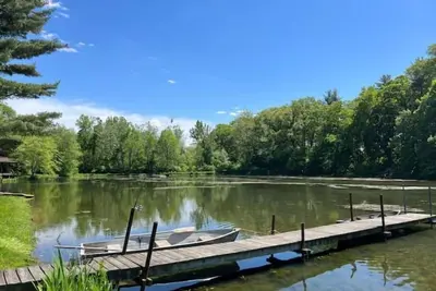 Image de Unique Log Cabin Retreat on 138 Acres, swim, fish, boat, paddleboard, kayak!