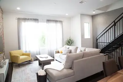 Image de Spacious Modern Townhouse in the Museum District