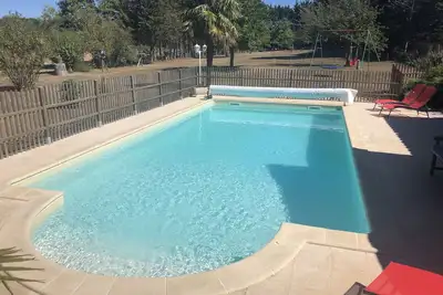 Image de Gîte La Grange du Pech, piscine sécurisée enfants