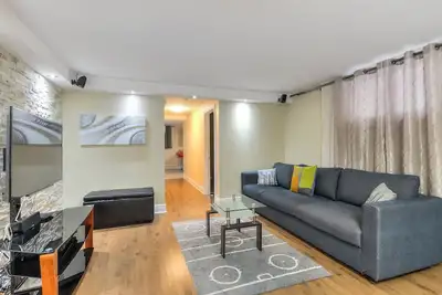 Image de Luxury condo 1 bedroom & 1 sofabed, sleeps 4 & Hi-Speed Wifi