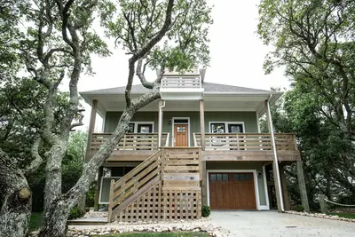Image de Modern Soundfront Studio, Pier access, Sunsets, Fishing, Watersports, Beach