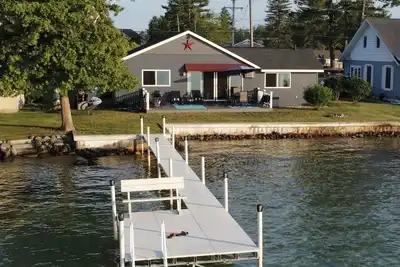 Image de Torch Lake Sandbar Escape