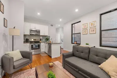 Image de Prime Otr off Vine+Lux Full Bed+Near Free Light Rail+Fast WiFi+50in Tv+ Sleeps 3