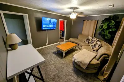 Image de Charming home nestled in the heart of Evansville!