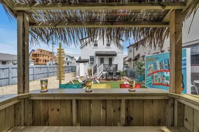 Image de Seaside Heights' Palm Tree Paradise: 3br