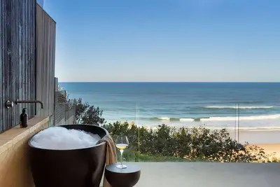 Image de Elegant Beach House & Whale Watching Gem