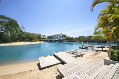 Image de Luxury Retreat with Private Beach & Jetty
