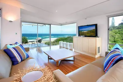 Image de Beach Access Family Home: Sunrise to Sunset