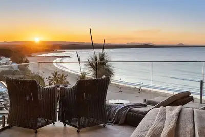 Image de Hastings Park 5: Lavish Ocean Vista Luxury | 4br | Ac | gourmet kitchen