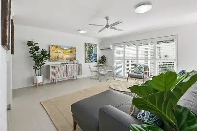 Image de Beachfront in Boutique Complex