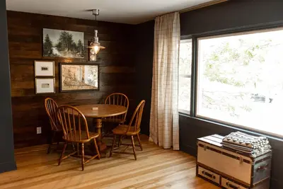 Image de Welcome to Captain’s Quarters