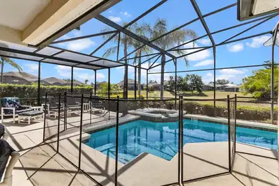 Image de Calabay Charm - sunny & private, great accommodation & space, south-facing pool/spa