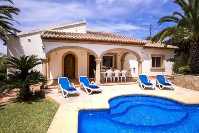 Image de Belle maison de vacances privée avec Wifi, climatisation, piscine privée, Tv, terrasse et parking