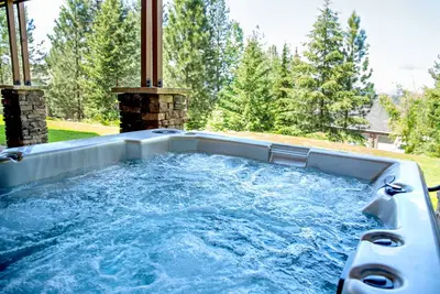 Image de Sunset Hill - Hot Tub by the Lake