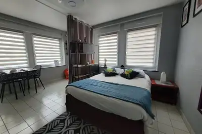 Image de Studio calme brest centre. Notre bout du monde
