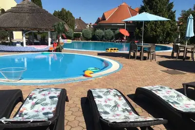Image de Medencepart Apartman
