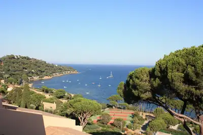 Image de Appartement triplex vue mer avec piscine dans la résidence accès plage et garage