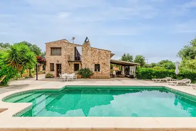 Villa avec piscine privée, grandes terrasses, barbecue, près de Llucmajor, YourHouse Can Rosillo