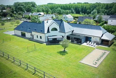 Image de Grande villa tout confort pour 15 personnes aux portes d'Angers