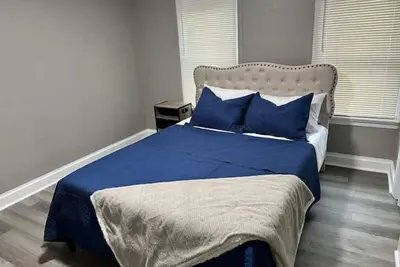 Image de Newly Renovated South Wedge Vacation home