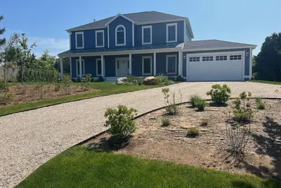 Image de Spacious Brand New Home in Lovely Quiet Neighborhood
