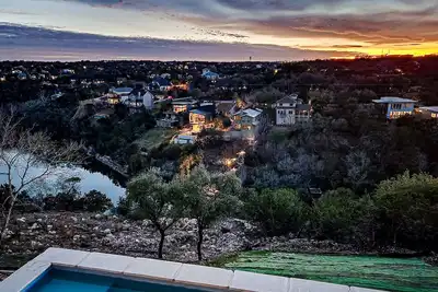 Image de Exsqusite Home + Private Pool - Firefly Canyon