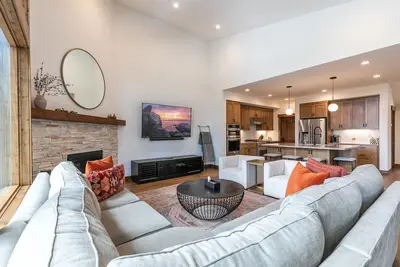 Image de Heartwood Highview, 4 Bdrm, Club Amenities Included!