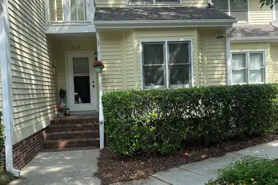 Image de Townhome in quiet community less than two miles from Wrightsville Beach