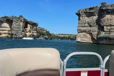 Image de Cabin and Rv spots near Pk/ optional pontoon excursion  Possum Kingdom Lake