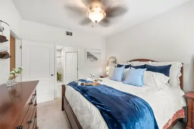 Image de Resort Townhome-7 miles from Siesta Keys Beach!