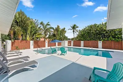 Image de Cocoa Beach Home w/ Private Backyard & Pool