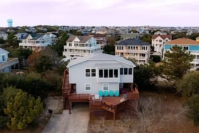 Image de Updated, cozy cottage in Duck – 4 bedrooms, in town & oceanside w\/ views!