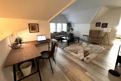 Image de B2-3-Serenity Adobe with All Needs
