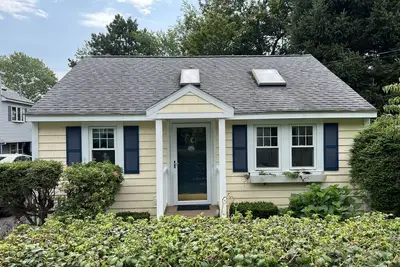 Image de Cozy Cottage Within Walking Distance to Beach