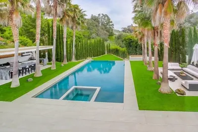 Where luxury & modern elegance blend to create and unforgettable vacation.