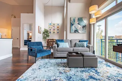 Image de Gorgeous 2br Penthouse in the Heart of Seattle!