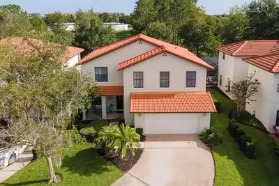 Image de Affordable Luxury 4 Br Villa, Close to Disney & Orlando, Pool/Spa, Arcade Games.