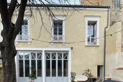 Image de Maison de charme avec clim, jardin et bassin