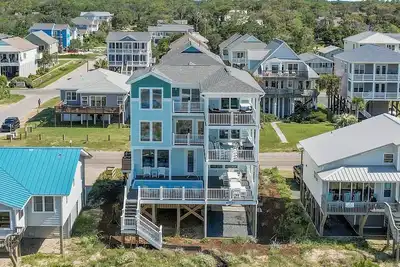 Image de 7br/5. 5ba Home - Brand New, Oceanfront, Pool, Elevator, Sleeps 22